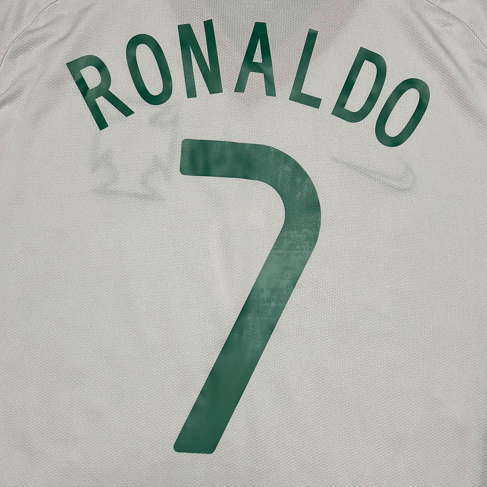 Thumbnail: 2008-10 - Portugal - Away Shirt - Cristiano Ronaldo 7 - L