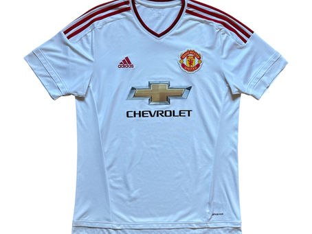 Legendary Football Shirts: Iconic Kits, Players & Their Greatest Moments