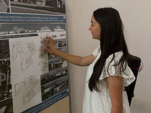 A Chance to Keep Dreaming: New Students Receive FAR Scholarships
