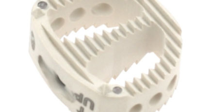 zervikaler PEEK Cage
