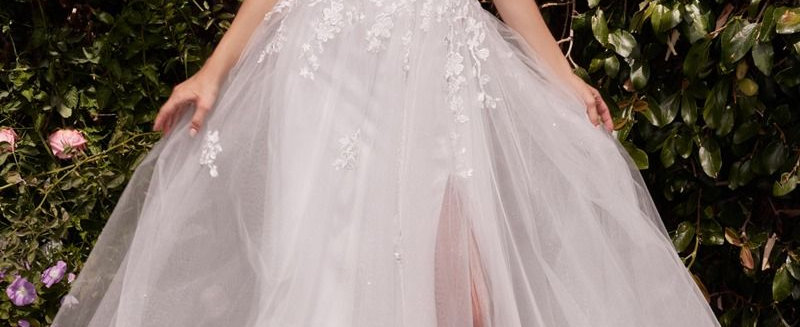 C148W- STRAPLESS A-LINE LACE & TULLE WEDDING DRESS