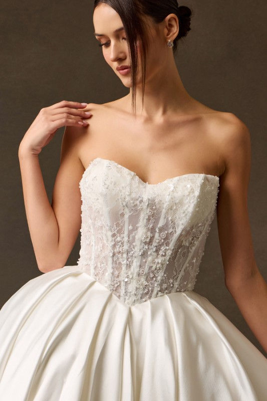 Thumbnail: Strapless Sweetheart A Line Mikado Wedding Gown