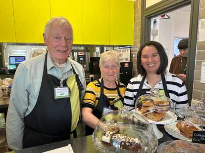 Volunteers in the cafe