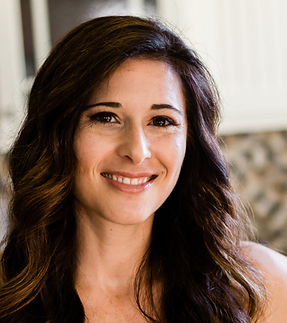 Crystal Tharp headshot.png