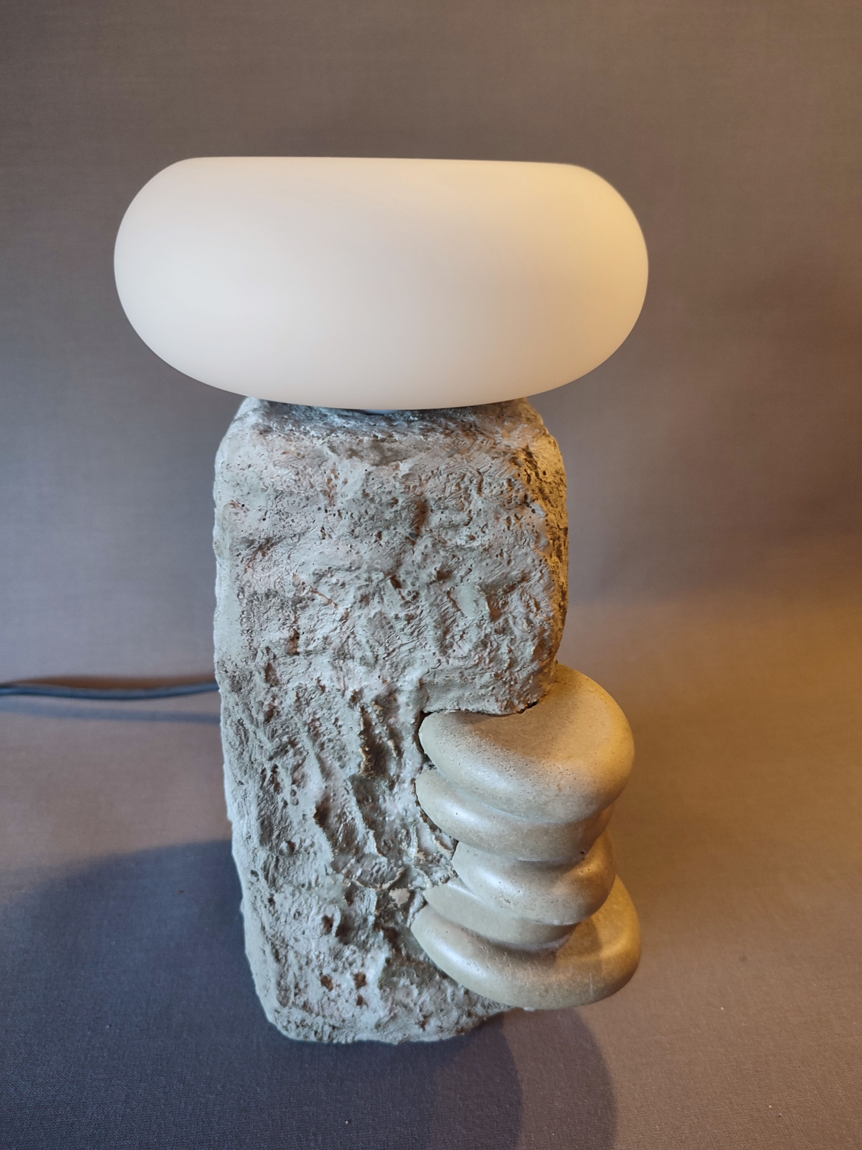 Tischlampe Turm, handgefertigt