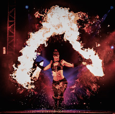 flameoz-fire-show-grace-dragon-fire