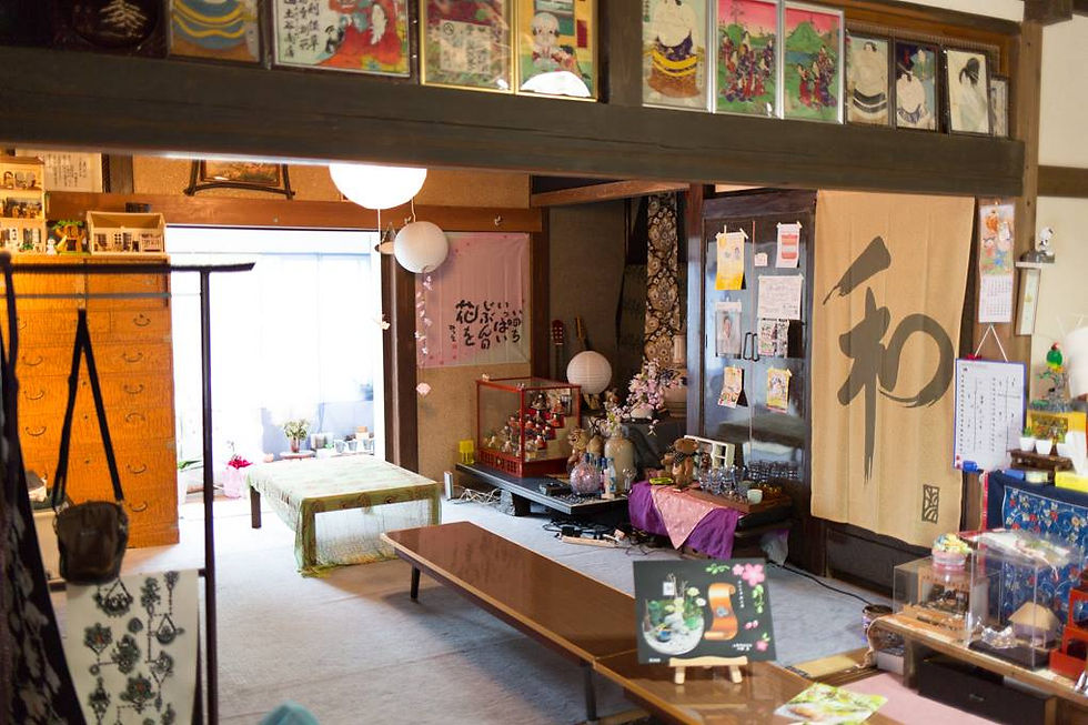 蔵の中(一階)