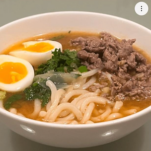 Miso Udon-Nudeln mit Rindfleisch