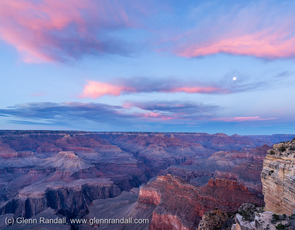 Moonrise over the Grand Canyon from Hopi Point at sunset, Grand Canyon National Park, Arizona