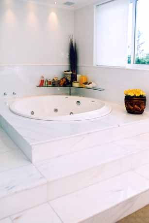 Banheira em marmore Carrara