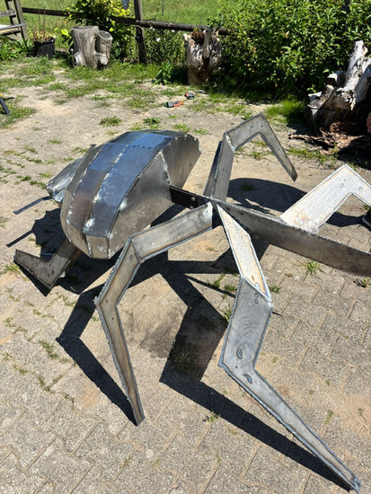 Bouwproces van een sculptuur voor de Publieke ruimte.