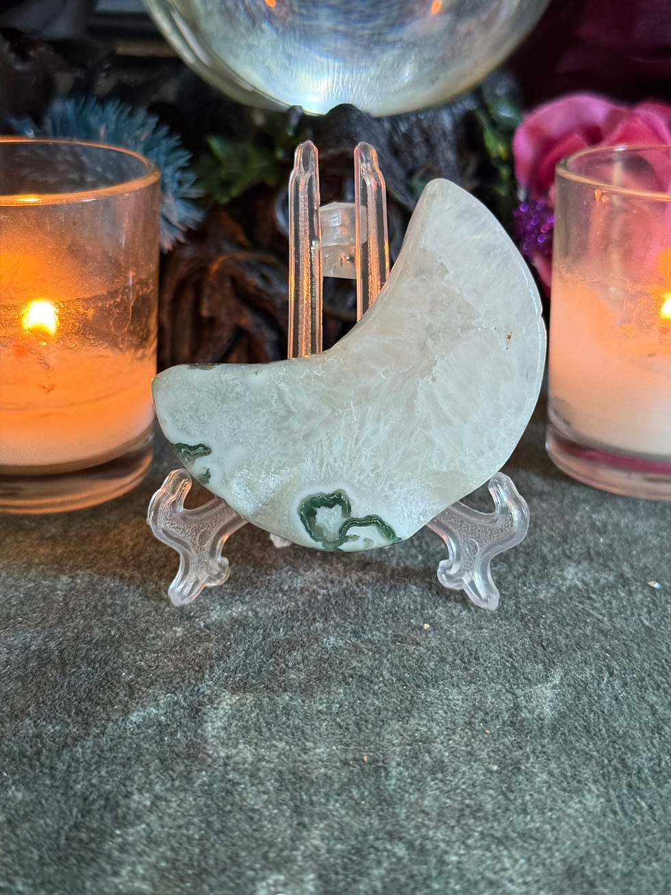 Thumbnail: Tree Agate Cresent Moon Carving