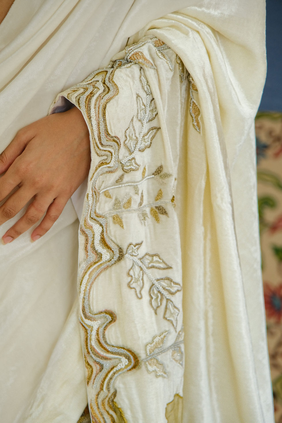 Thumbnail: Chloris Sari