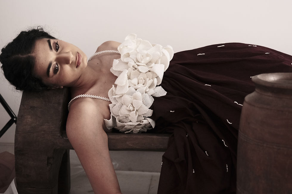 Thumbnail: Enduo Gown