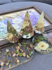 resin artist in las vegas preserving your bridal bouquet in las vegas how to elope in las vegas zion national park wedding vendors best florist in las vegas best floral preservation in las vegas pressed flowers how much do flowers cost in las vegas resin ring holder las vegas southern utah pressed flower artist modern bridal bouquet preservation