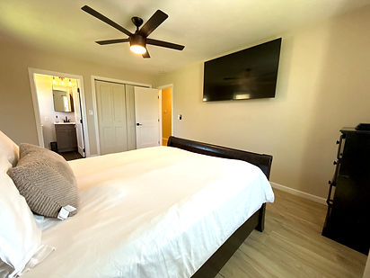 Bed 1.jpg