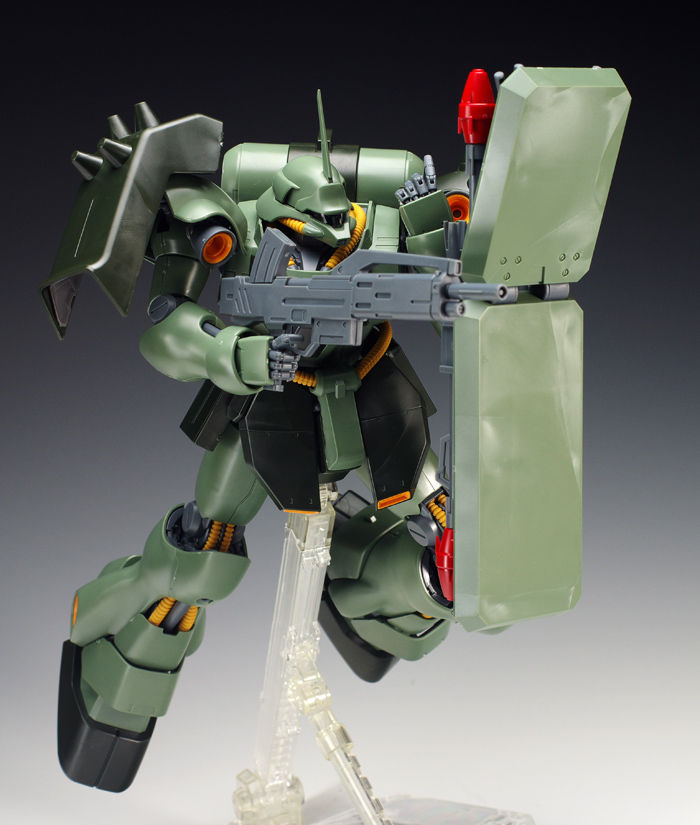 Miniatura: 1/100 MG Geara Doga