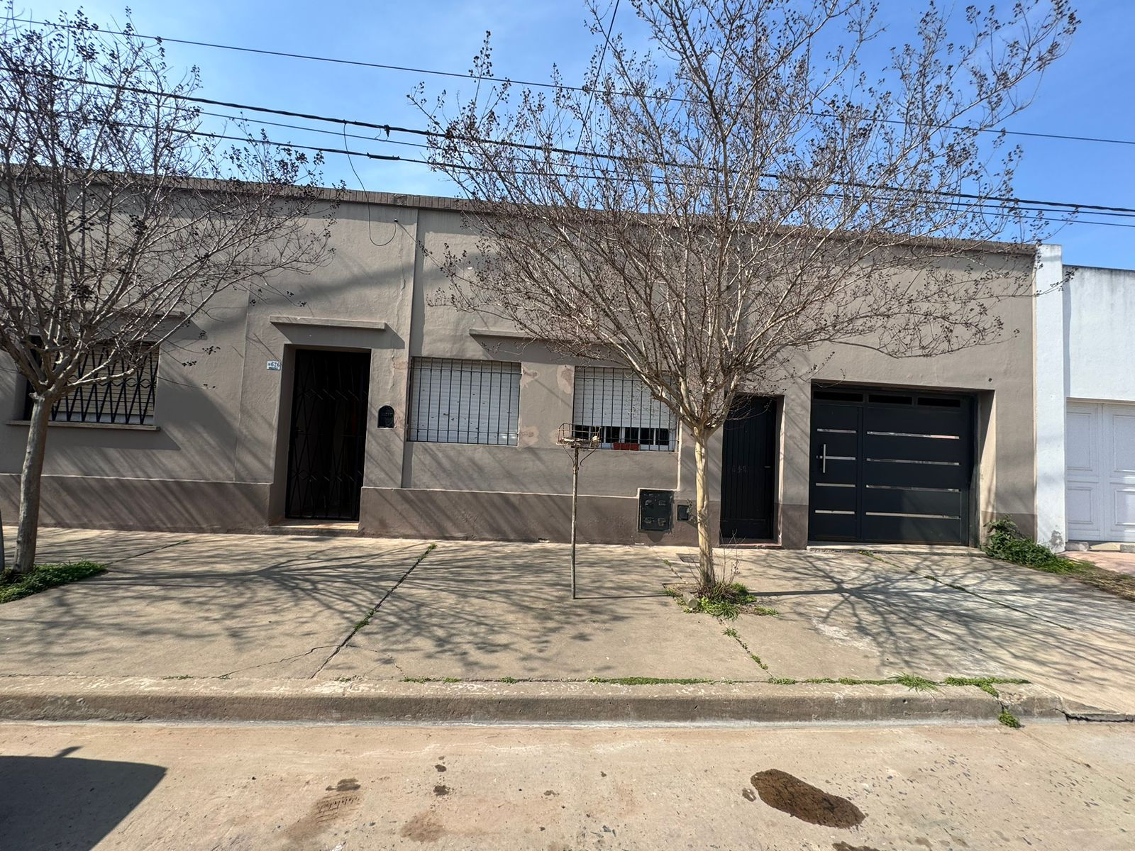 Propiedad con Piscina en muy buena ubicación.