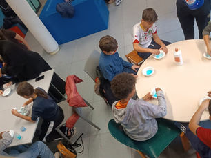 Atelier slime avec la jeunesse