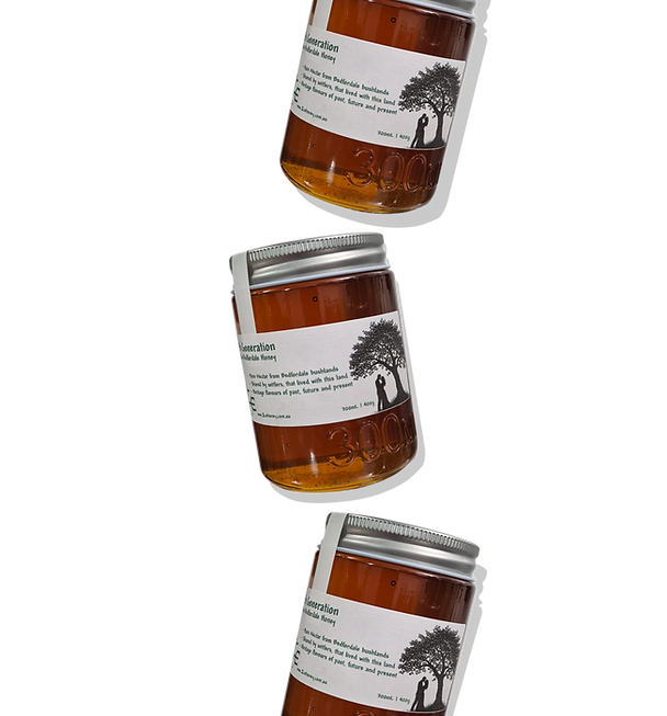jars of raw honey
