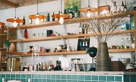 小スペースな店内