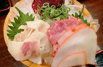 おしながき…◎めん類 ◎刺身
(※下記料金は全て税込です)