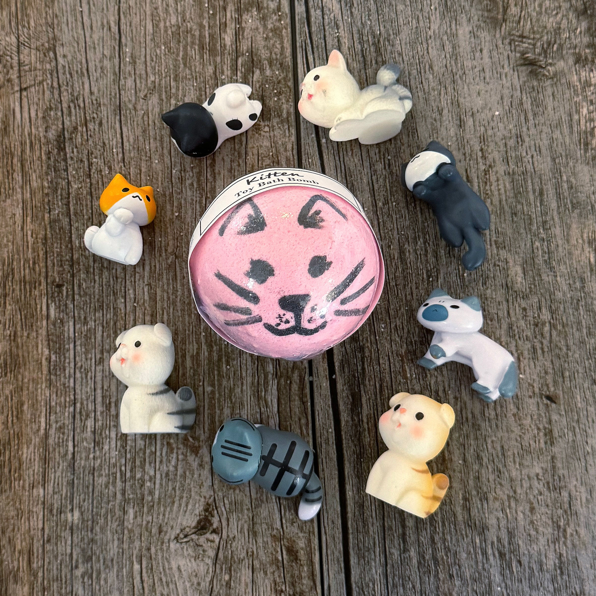 Kitten Toy Bath Bomb