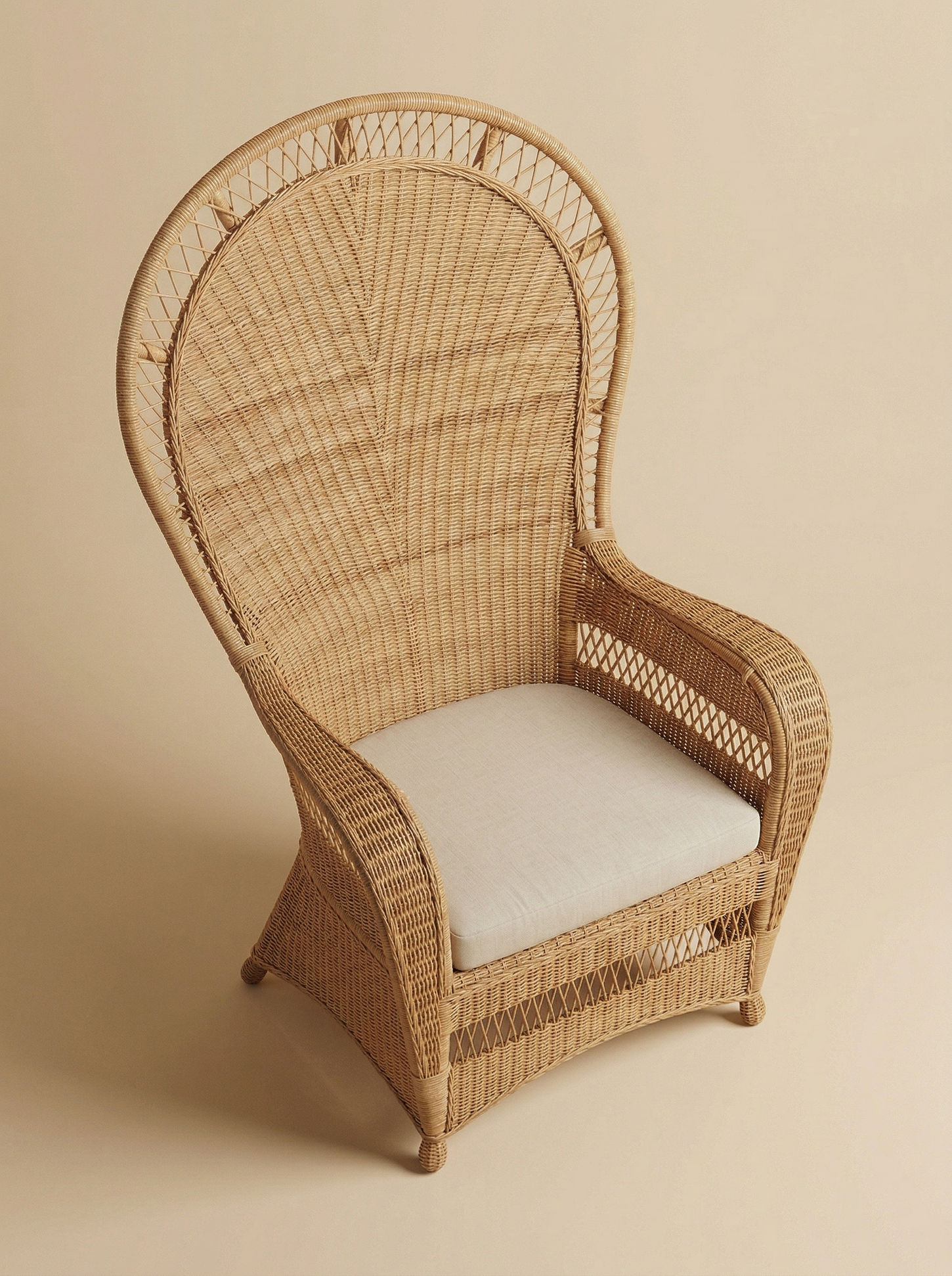 QUEEN RATTAN CHAIR - Bespoke furniture - High angle view
