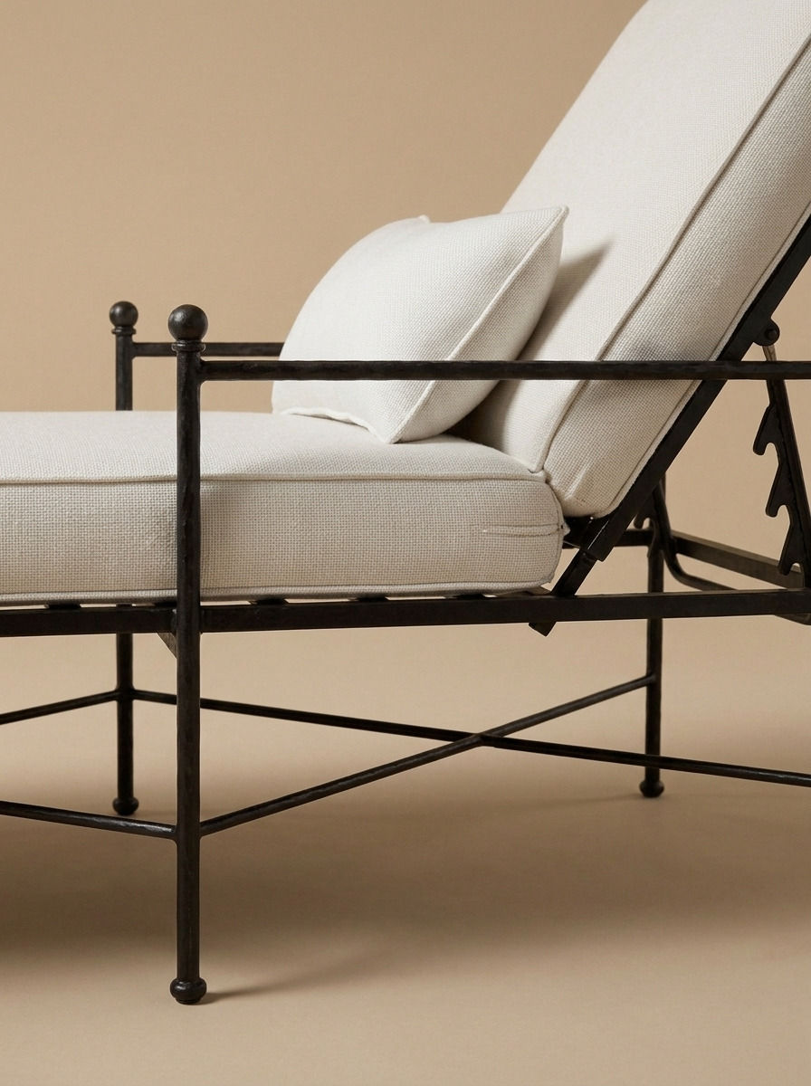 KAEL METAL SUNBED - Bespoke funiture - Deatil view