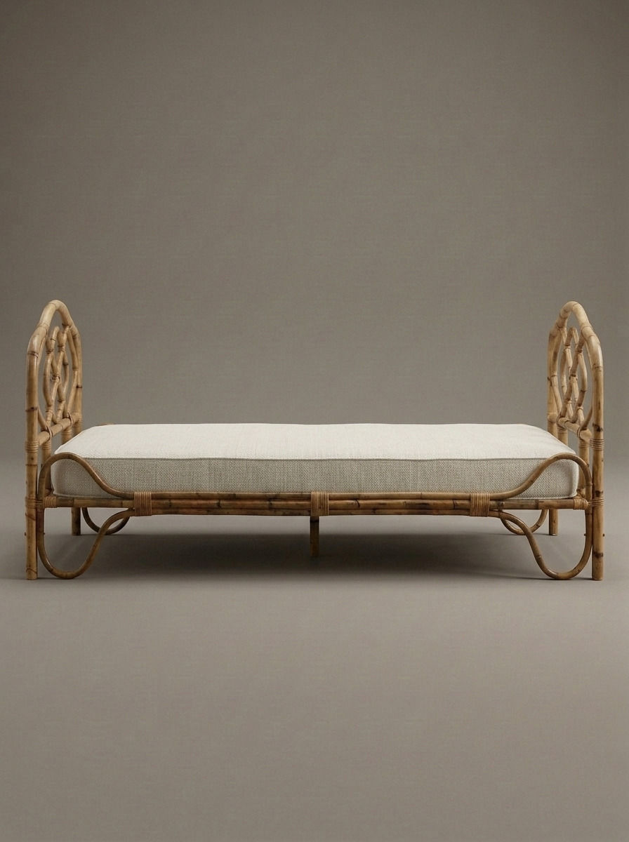 TESS RATTAN BED - Bespoke furniture - Front view 