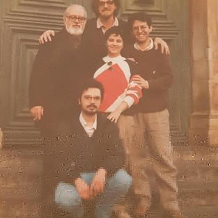 Eleonora Santa Rosa, com Haroldo de Campos e o filho Ivan Pérsio de Arruda Campos, Carlos Bracher e Carlos Ávila, em Ouro Preto, nos anos 90.
