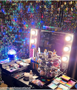 glitter bar hire. glitter artist scotland. wedding entertainment. evening wedding entertainment ideas