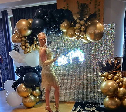 Backdrops for 21st birthday party decorations with balloon arch for gatsby theme. insta photos