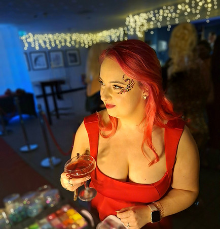 Glitter Bar Hire Edinburgh wedding reception guest with face paint