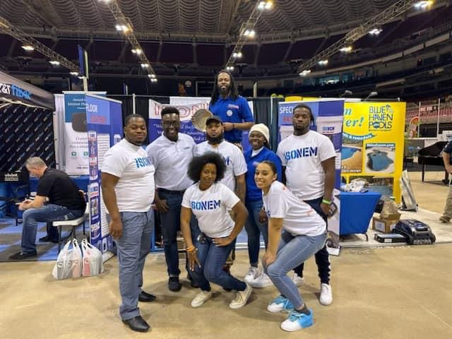 The Isonem-St Louis team poses with Isonem-USA CEO