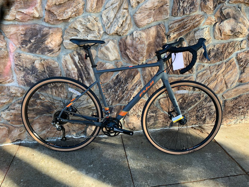 jari jariページ Fuji Bikes - Fuji Jari Carbon 1.1 Gravel Road Bike