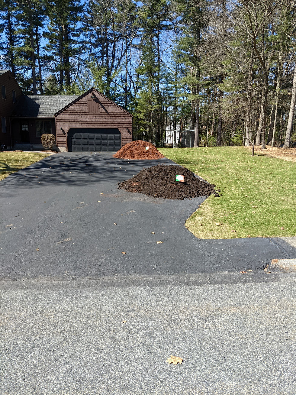 Hemlock and dark brown mulch delivery