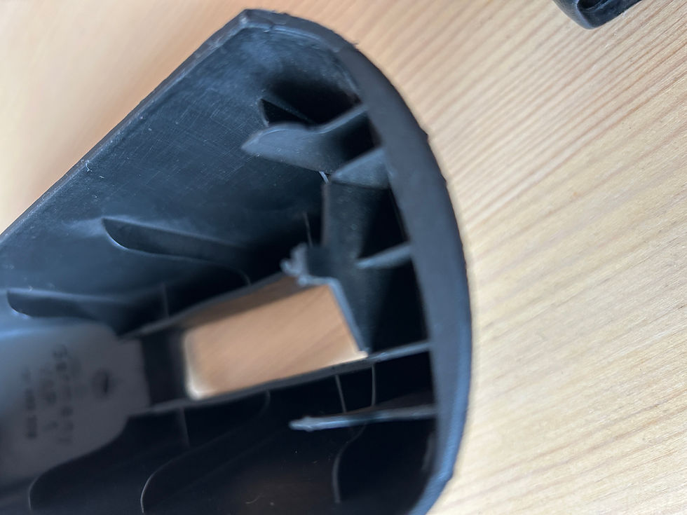 Miniaturbild: VW Golf mk2 90 Spec Handbrake covers  191 863 339