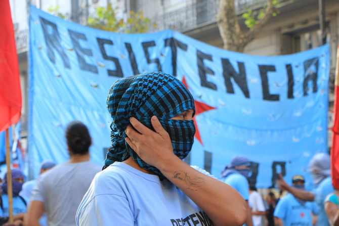 Thousands take the streets to say no to violence against women in Buenos Aires #NiUnaMenos