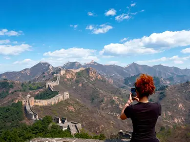 Traveler enjoying Jinshanling Great Wall views on a BiteEscape Beijing private tour