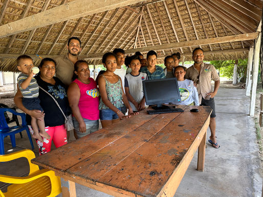 Technology for Our Students* Tecnologia para Nuestros Estudiantes