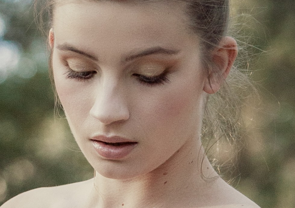 Twisted Make Up close up.png