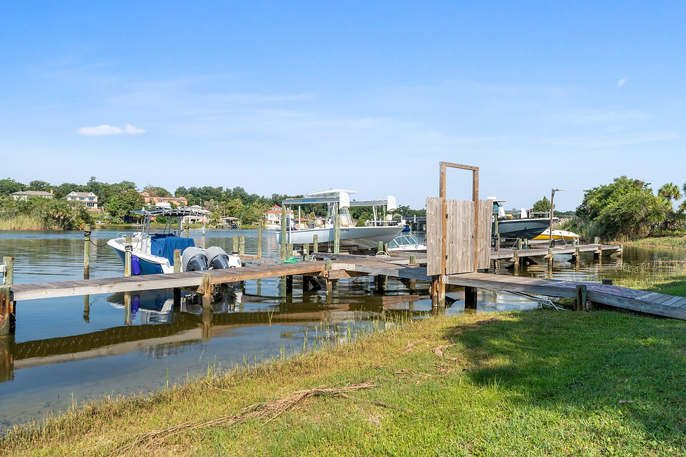 Thumbnail: Bayou Breeze