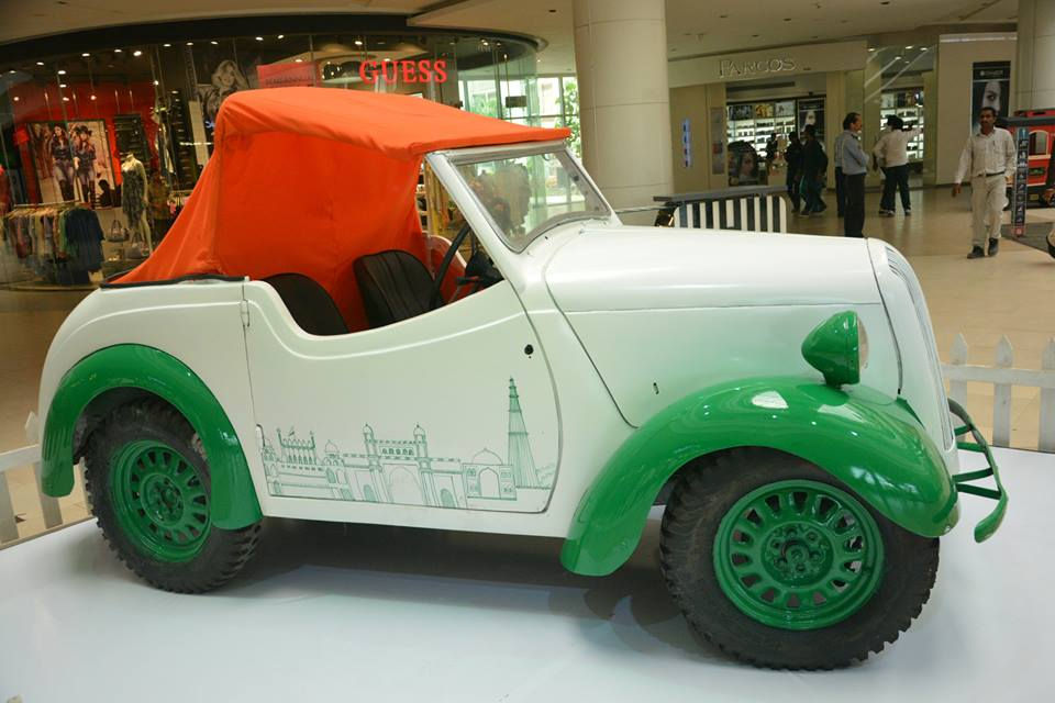 CAR GRAPHICS - ASTON MARTIN