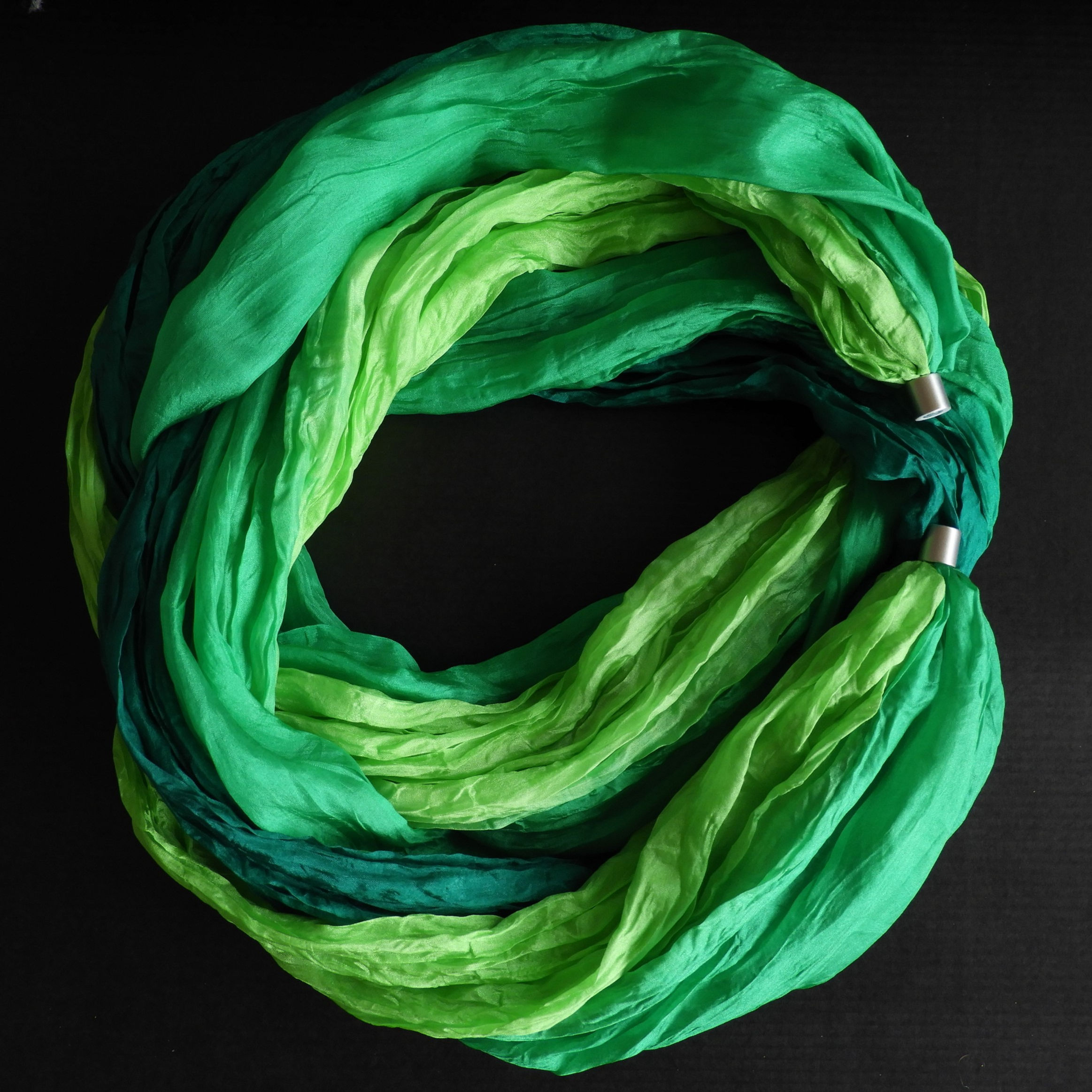 Seidenkette-Lang Hellgrün-Dunkelgrün