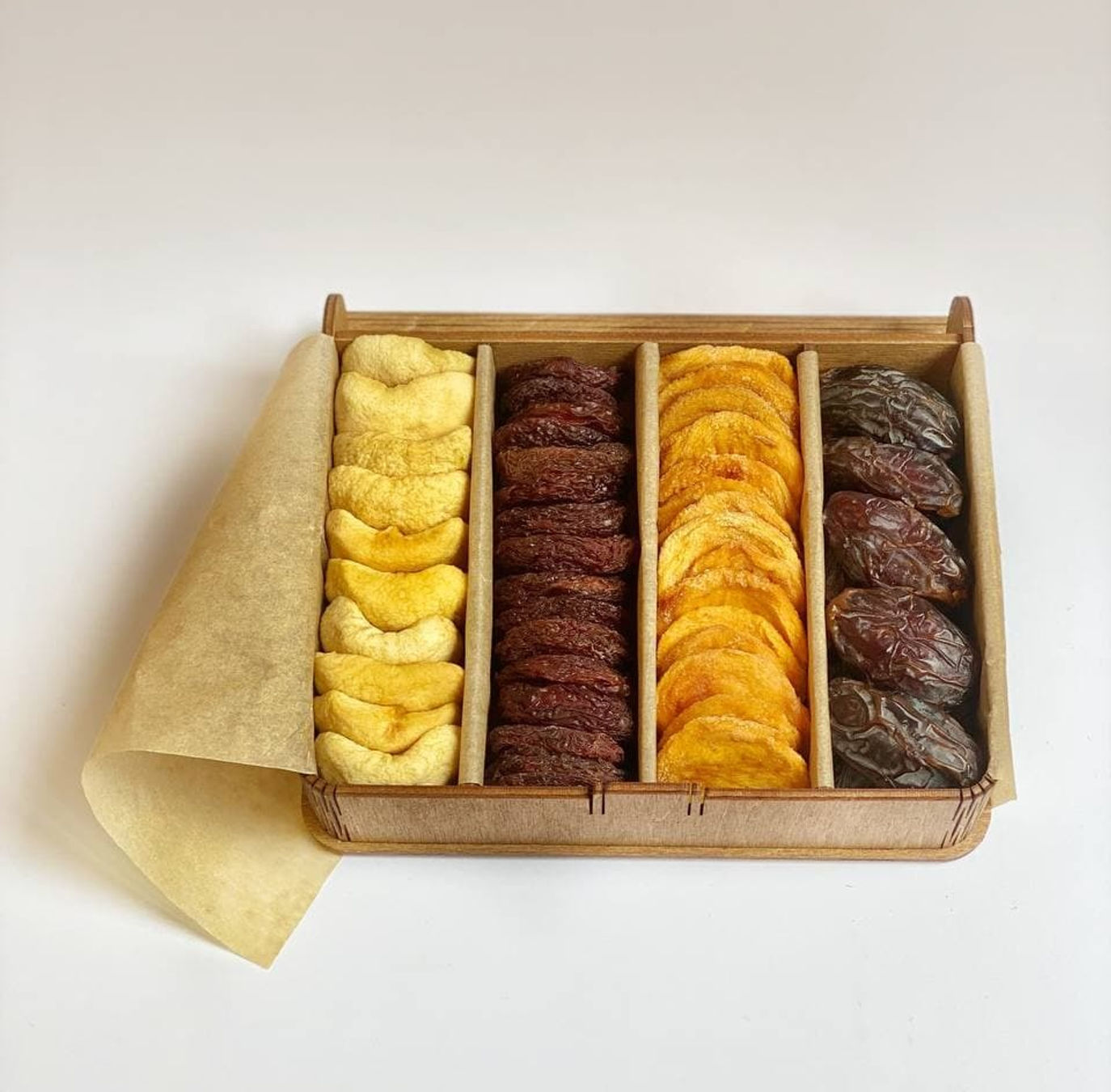 Книга з сухофруктами MIN