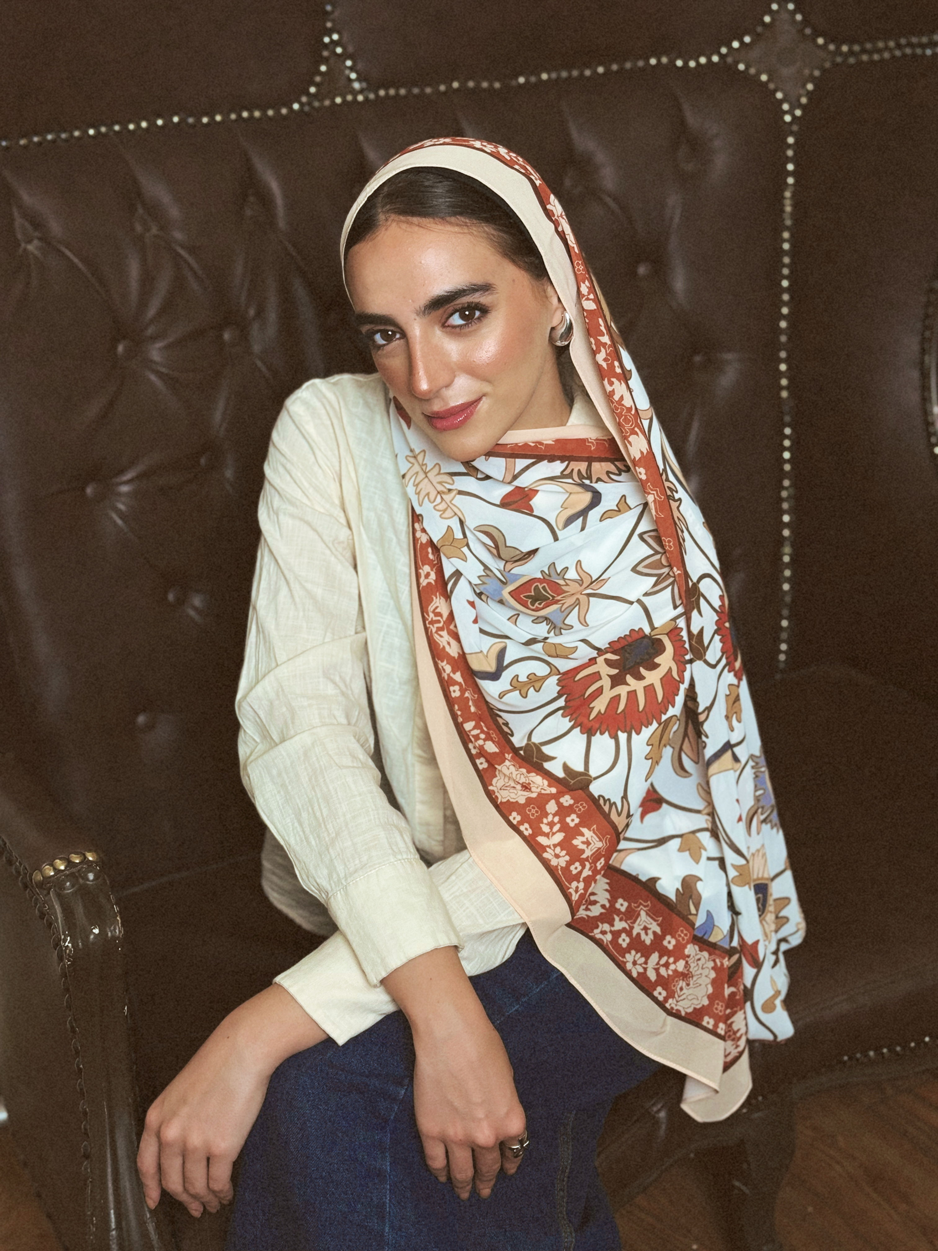 Floral Tapestry Scarf - Woven Reverie