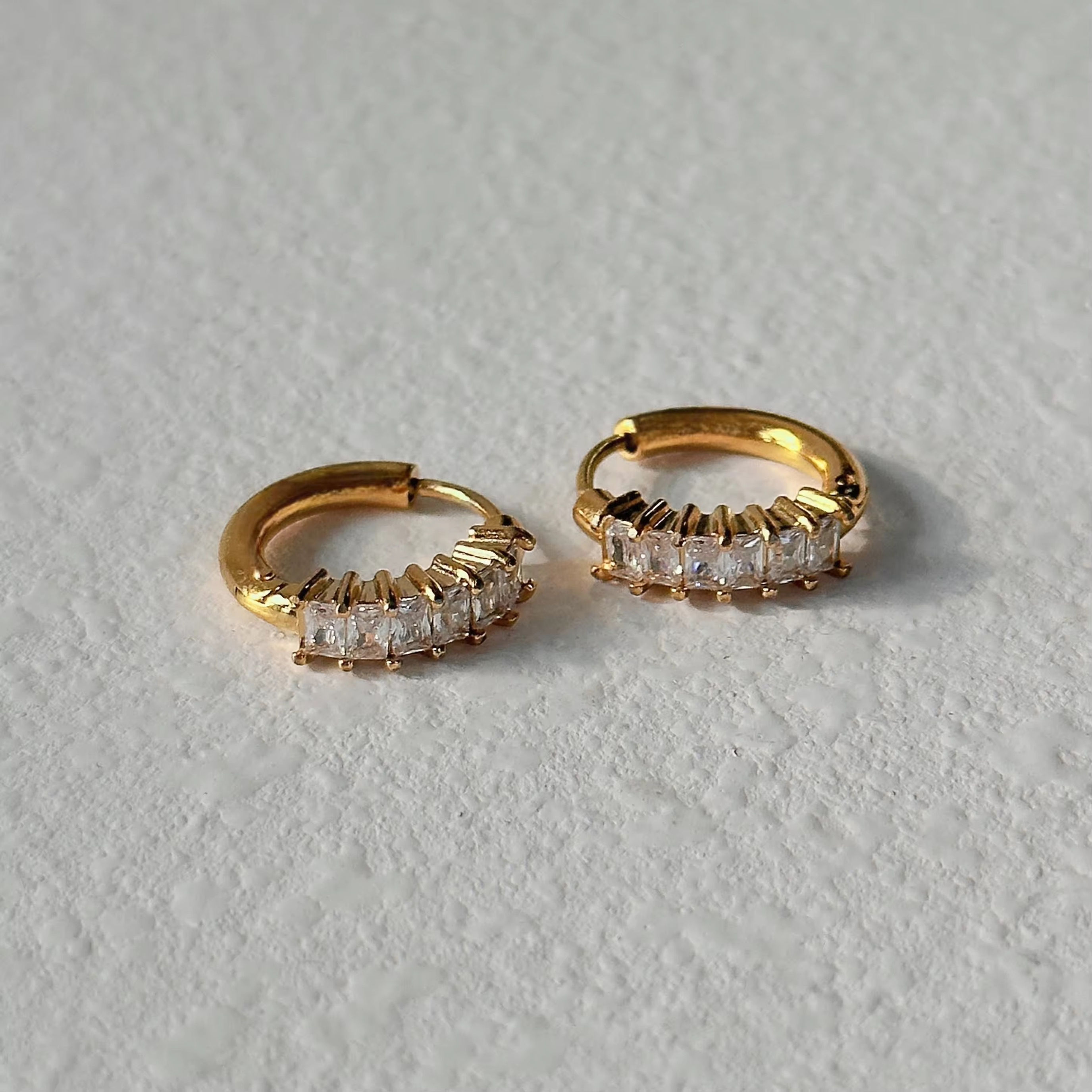 WINNIE HOOPS