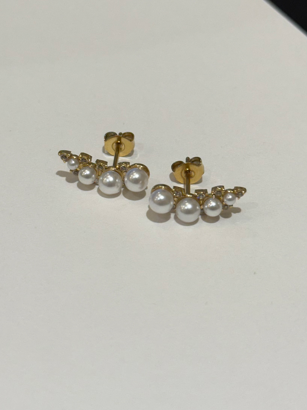 Thumbnail: LULU PEARL STUD