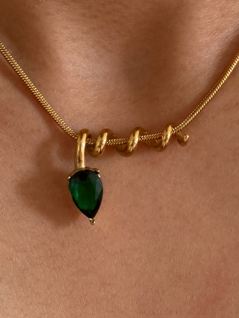 Thumbnail: AVRIL NECKLACE